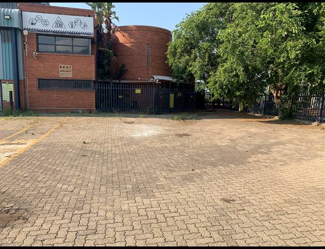 2,990M² WAREHOUSE TO LET IN KYA SANDS